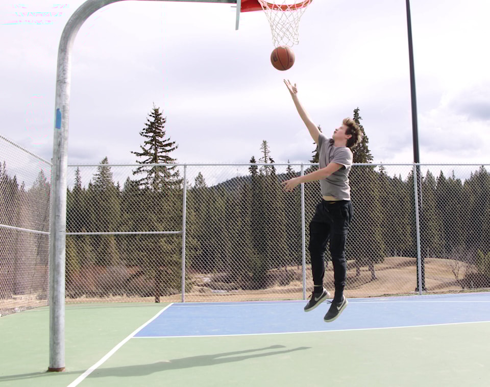 web1_240404-omh-basketball-standalone_2
