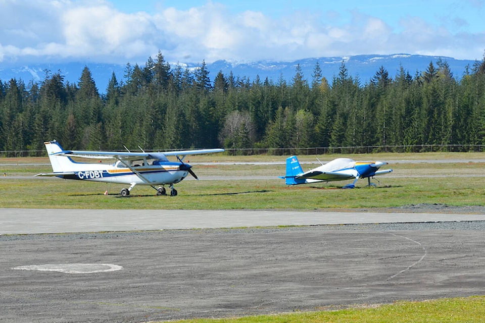 Small planes parked at Campbell River Airport May 1, 2024. Photo by Alistair Taylor/Campbell River Mirror 