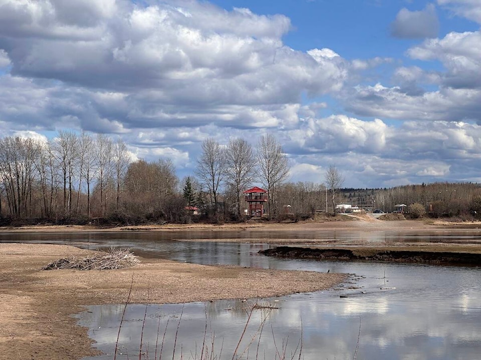 web1_240509-oeb-nechako-river_1