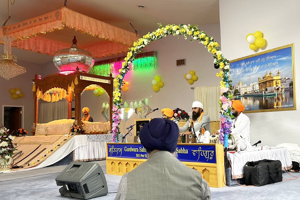web1_240509-wlt-vaisakhi-photos_17