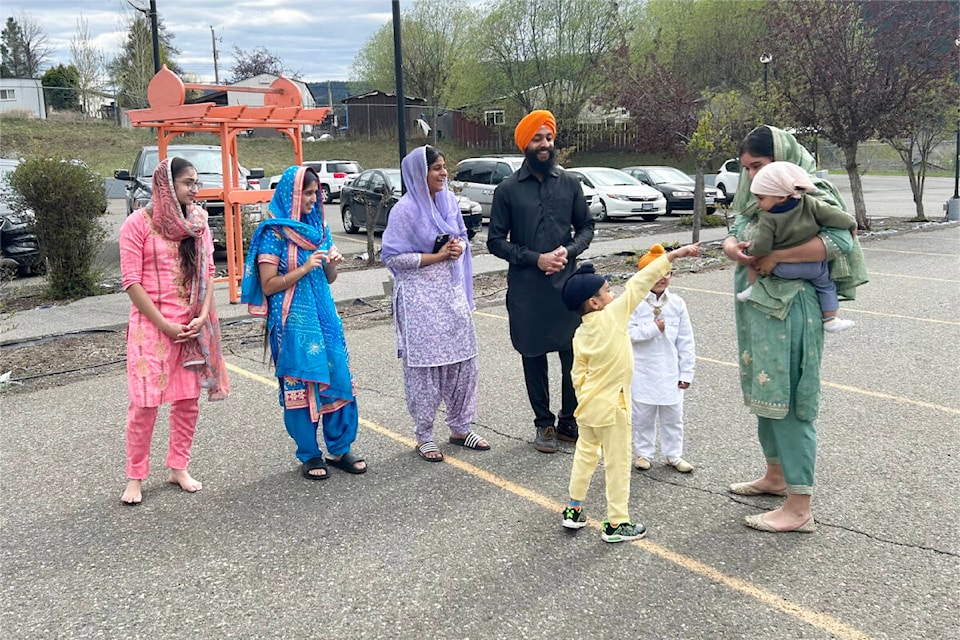web1_240509-wlt-vaisakhi-photos_2