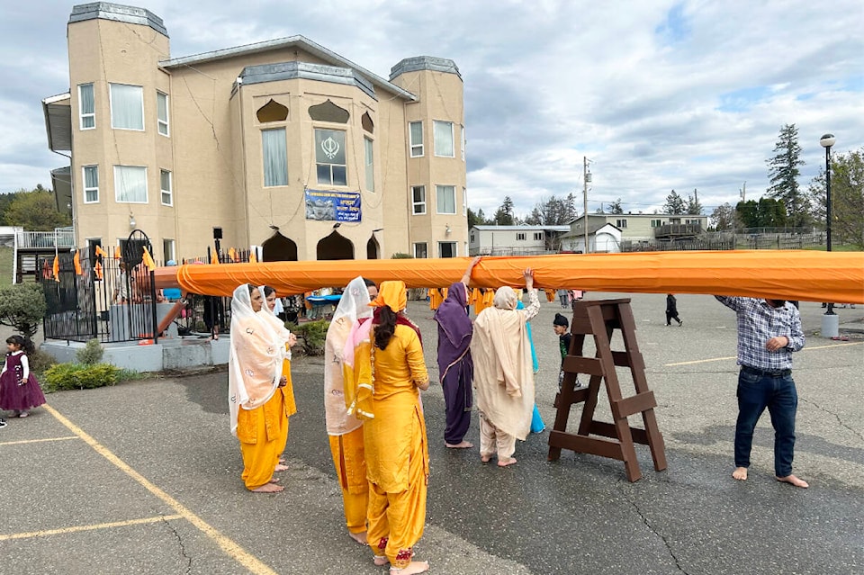 web1_240509-wlt-vaisakhi-photos_5