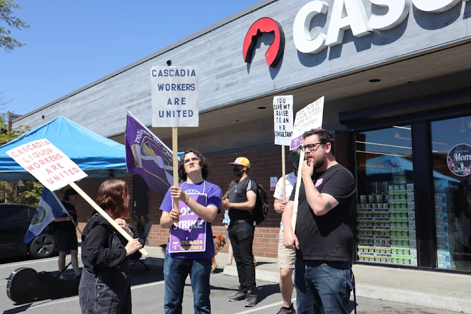 web1_240513-vne-cascadiaemployeestrike-eyword_1