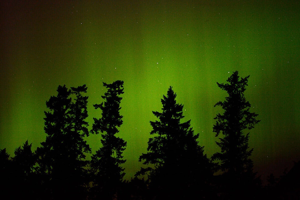 The northern lights were visible in Parksville Qualicum Beach on Friday night (May 10), treating residents to quite a show. (Finn Lynch photo) 
