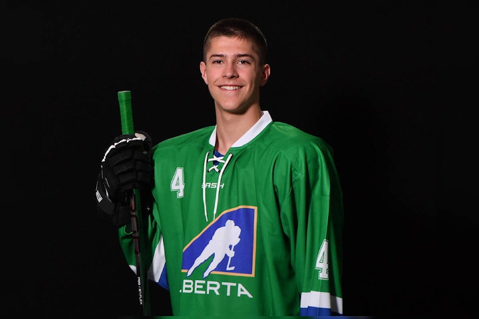 web1_240516-kcn-rockets-prospects-draft-owenhayden_1