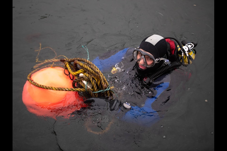 Divers with specialized training remove marine debris from the ocean with Coastal Restoration Society. (PHOTO COURTESY CRS) 