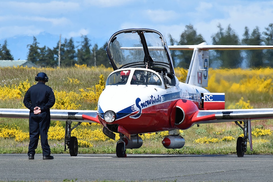 web1_240522-cvr-n-2024-comox-airshow-1_4