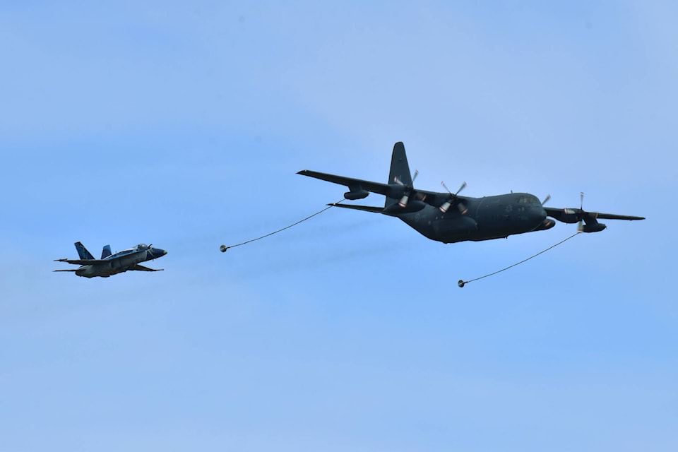 web1_240522-cvr-n-2024-comox-airshow-1_5