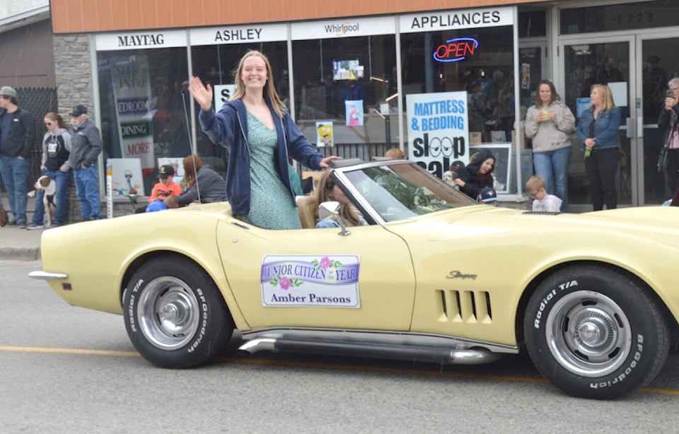web1_240523-cva-blossom-fest-parade-8_1