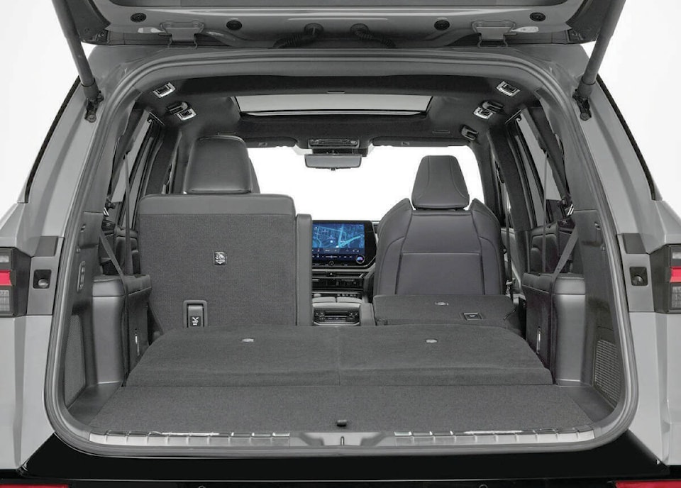 web1_240523-todaysdrive-lexustx3_4