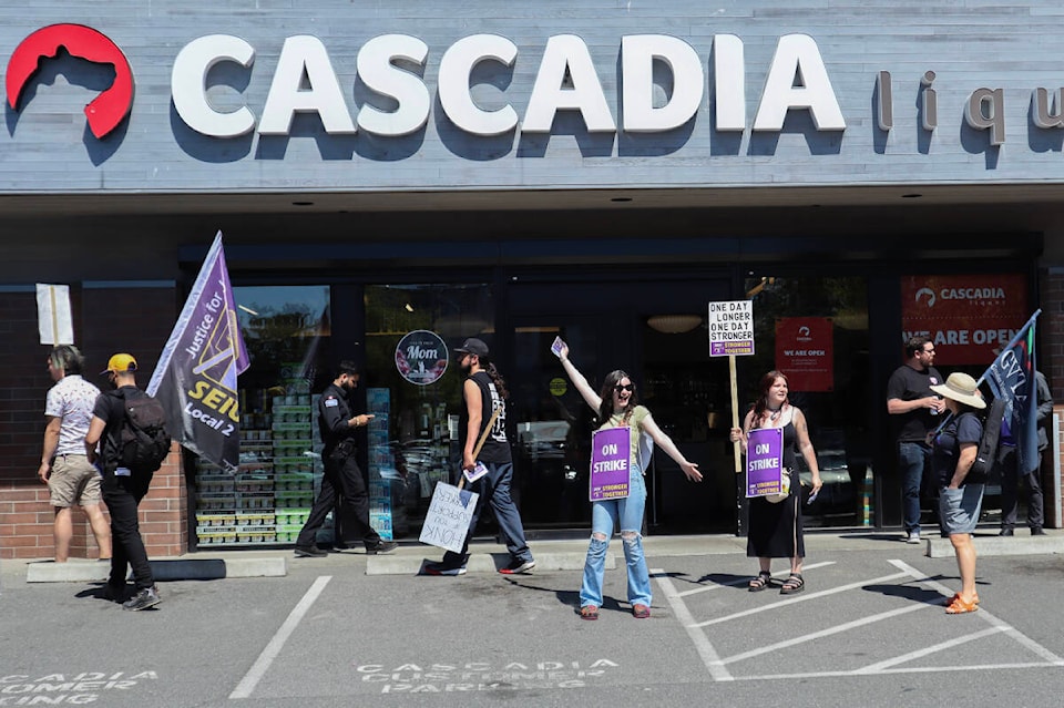 web1_240523-vne-cascadialiquorcomplaint-kyword_1