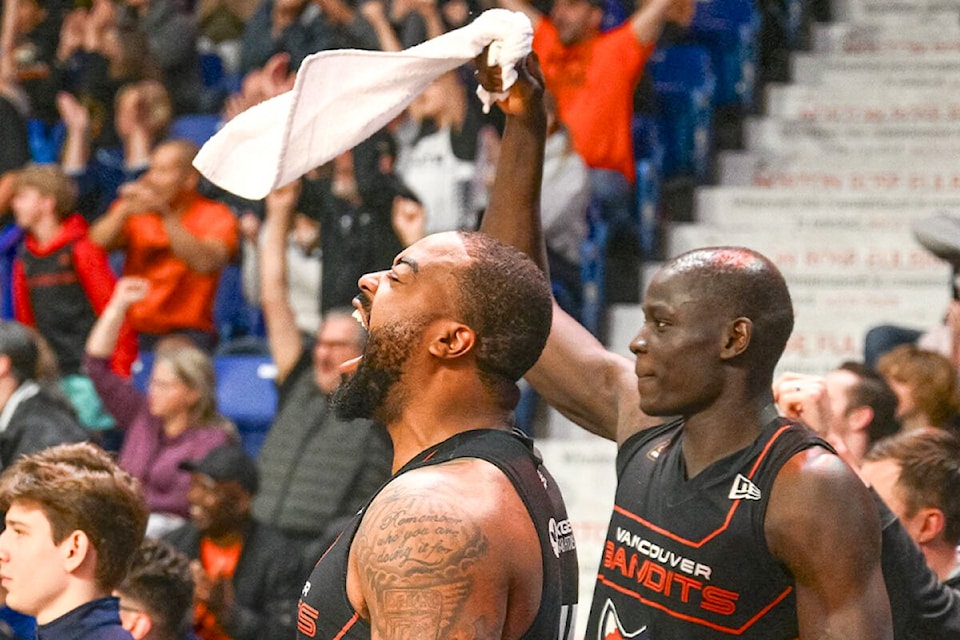  Bandits rallied for an 88-83 victory over the visiting Scarborough Shooting Stars for their second win in a row of the new season on Sunday, May 26. (Special to 91ԭ Advance Times) 