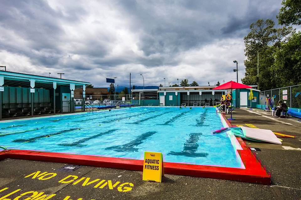web1_240529-cvr-c-courtenay-pool-75years-1_1