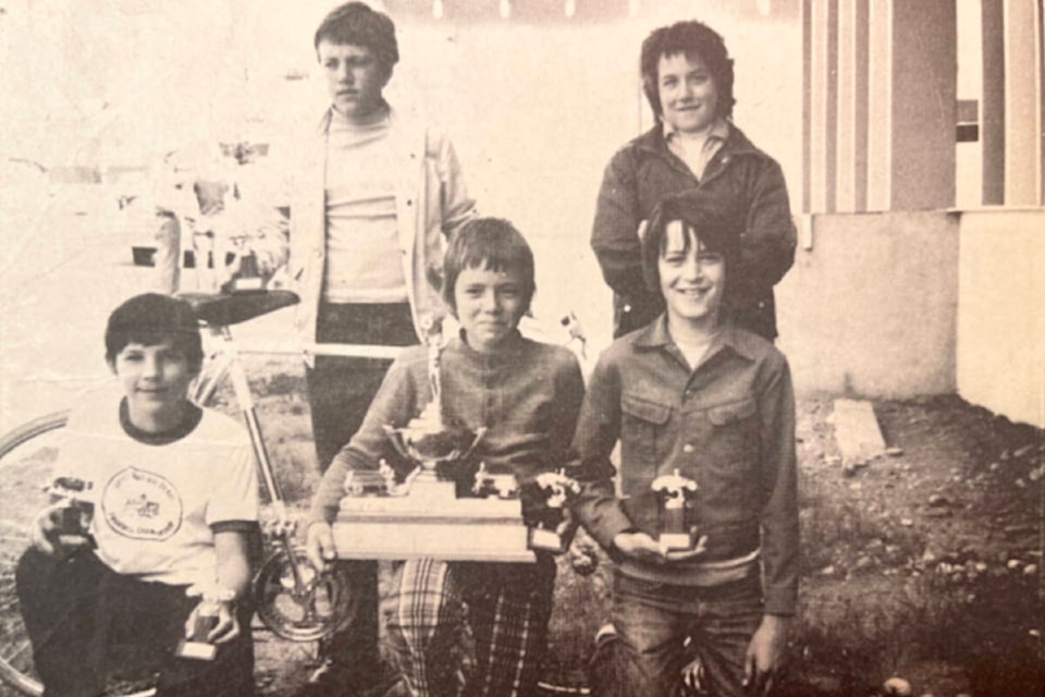 ‘Five Proud Soap Box Boys!’ (May 30, 1974): ‘Front row, l to r: Dale Sharkey; Joss Saat; Murray Kane. Back row, l to r: Mike Saat and Dave Elgie, a proud group of boys who travelled to Victoria and brought back many honours.’ (Photo credit: <em>Journal</em> archives) 