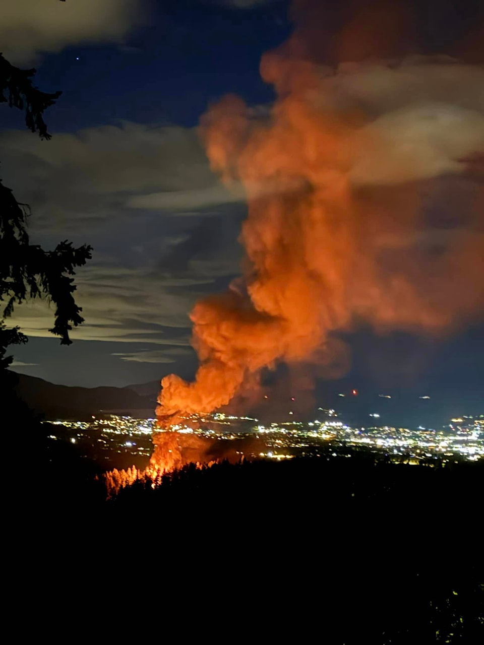 web1_240530-vms-fire-blaze_2