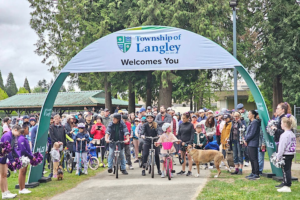 Participants lined up at the start of the 62nd annual Langley Walk, held in Walnut Grove Community Park on Sunday, May 5. (Dan Ferguson/Langley Advance Times) 