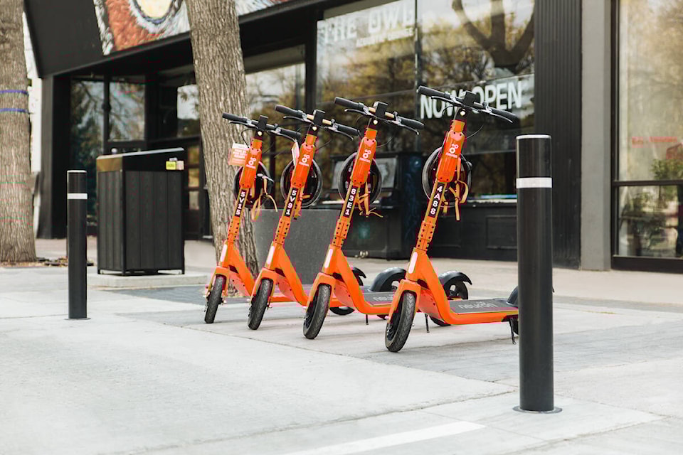 web1_scooters_1