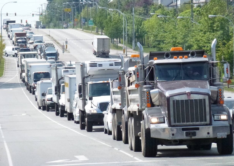web1_trucks-on-hwy10