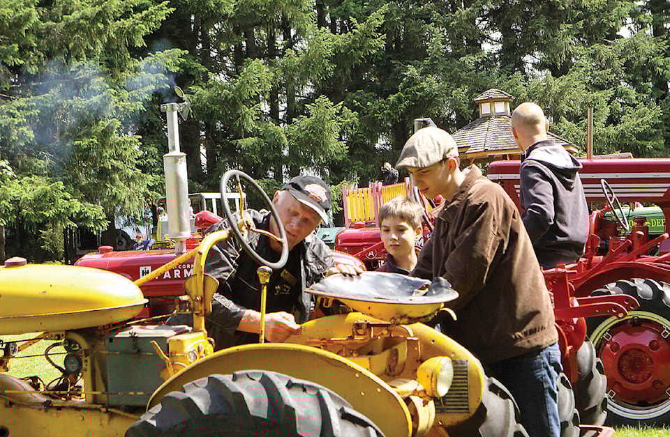 web1_220616-cci-bcfdc-fathers-day-tractor-show_1