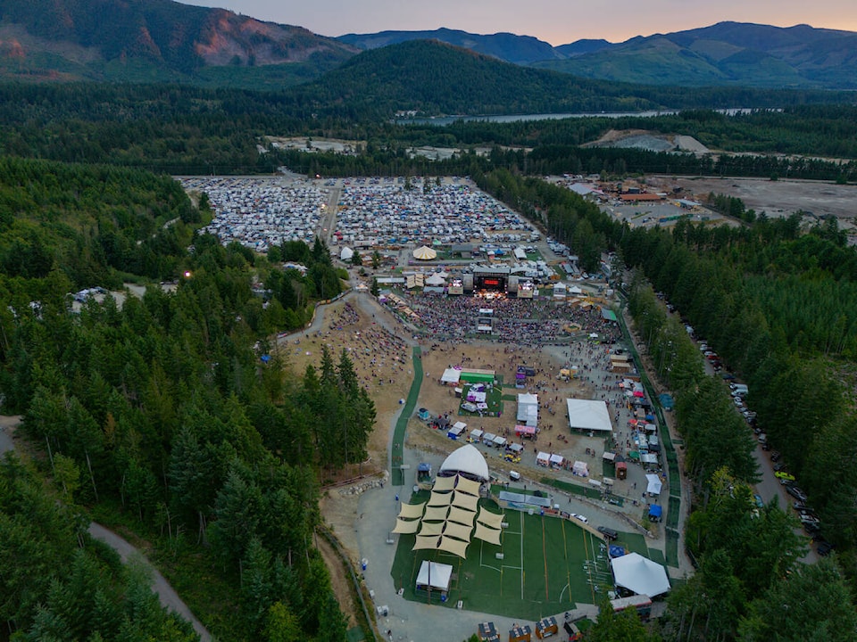 web1_240421-mma-lakedownshakedown-laketown_11
