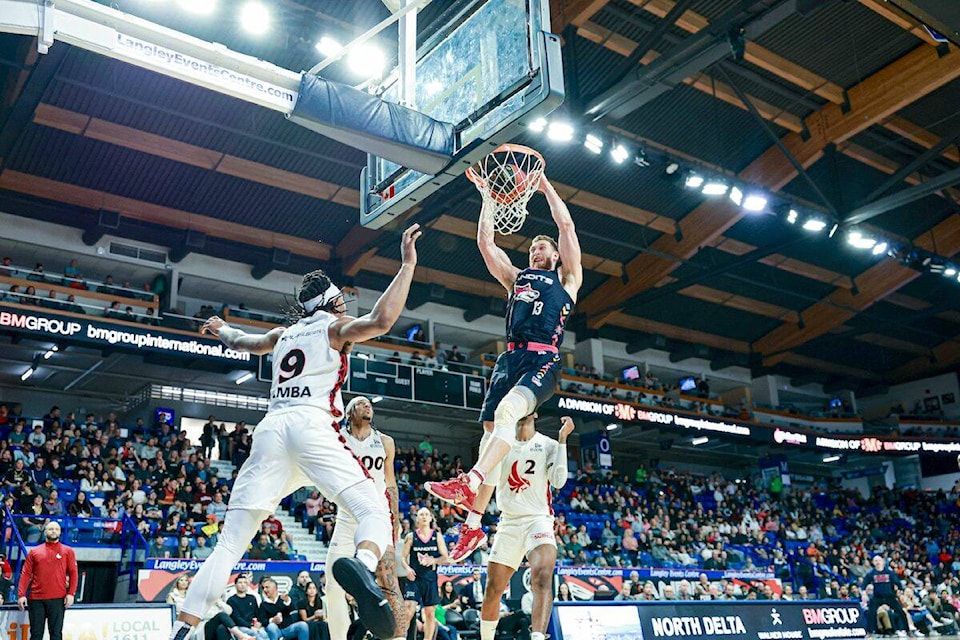 James Karnik took to the air during the Vancouver Bandits 100-74 win over Calgary at the 91ԭ Events centre on Saturday, June 1. (Vancouver Bandits/Canadian Elite Basketball League/Special to 91ԭ Advance Times) 