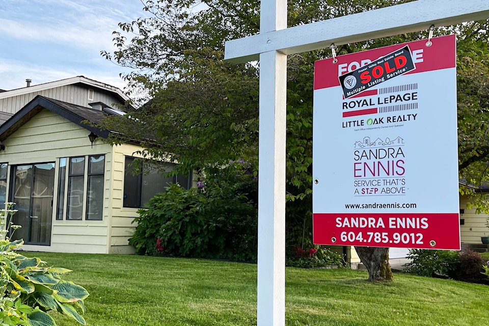 web1_240604-lat-rh-housesold