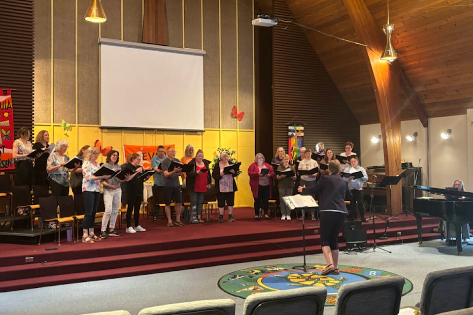 web1_240605-avn-urbanstreet-choir-alberni_1