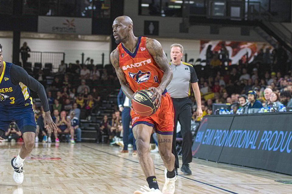 Tazé Moore chipped in with 14 points and eight assists as Vancouver Bandits downed the Stingers 93-90 in Edmonton on Tuesday, June 4. (Canadian Elite Basketball League (CEBL)/Special to 91ԭ Advance Times) 
