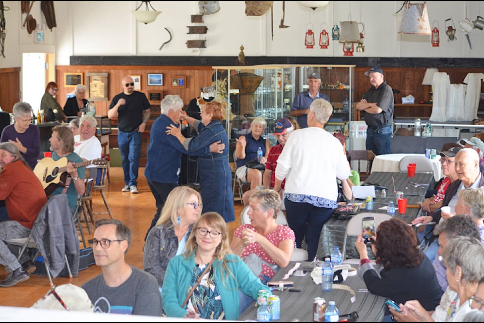 Attendees at the sixth annual Walhaschindig on June 1 enjoying the music in the Soldiers Memorial Hall. (Photo credoit: Barbara Roden) 