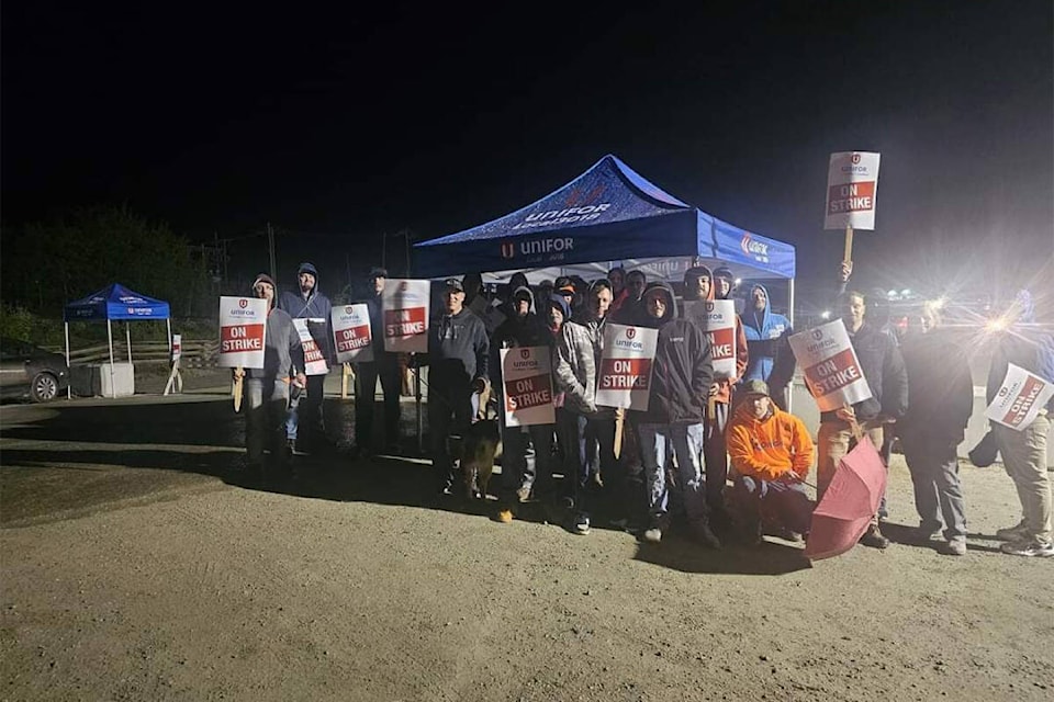 web1_240606-wlt-gibraltar-strikeupdate_1