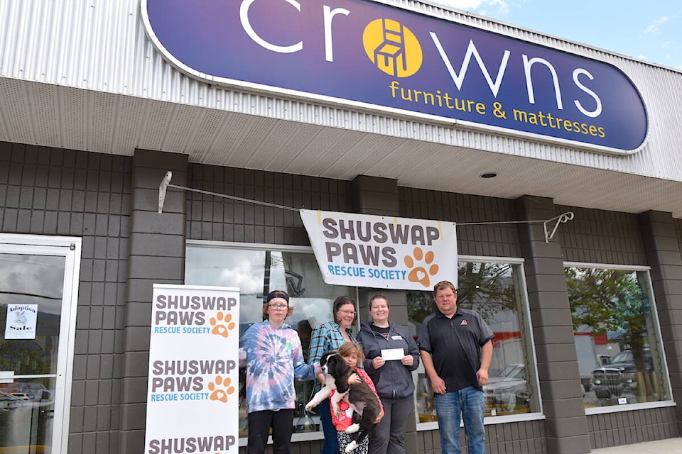 web1_240613-saa-crowns-paws-donation
