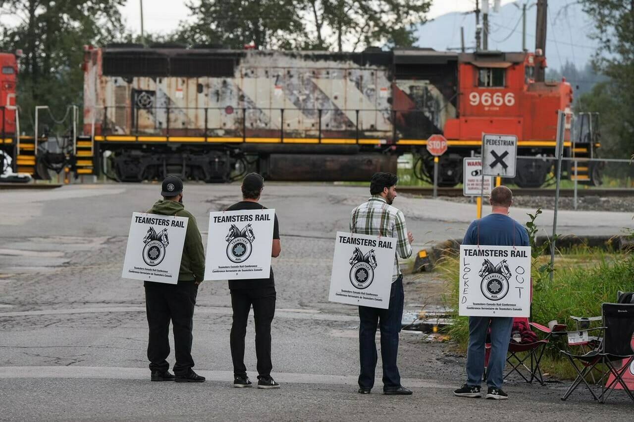 Teamsters push back in rail dispute with strike notice, regulatory challenge Trail Times