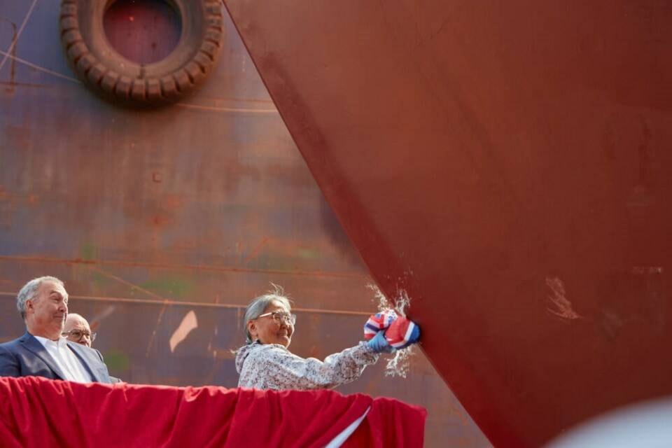 web1_240826-cpw-lji-seaspan-new-ship-bottle_1