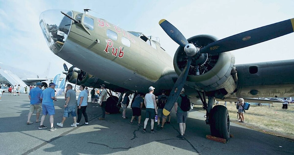 web1_air-show-5-morrow
