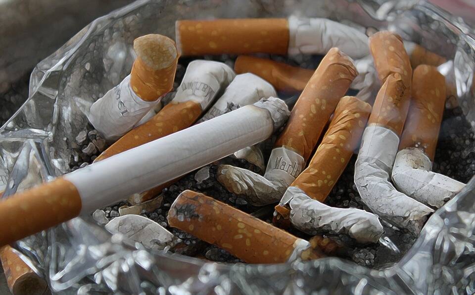 web1_cigarette