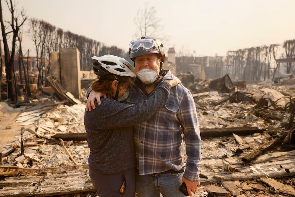 web1_250109-cpw-harrowing-escapes-los-angeles-wildfires-couple_1