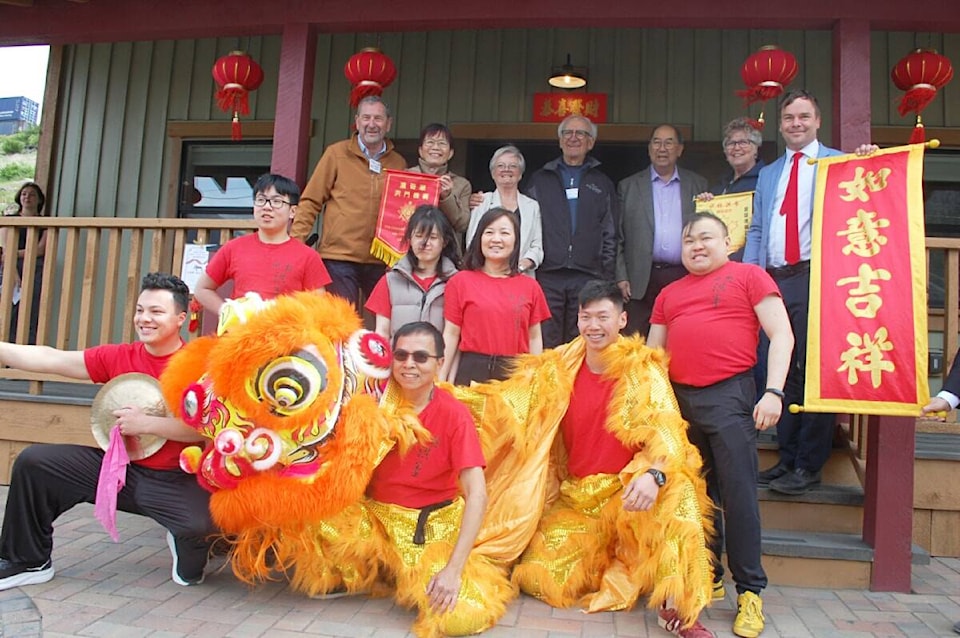 web1_chinese-museum-dance-team