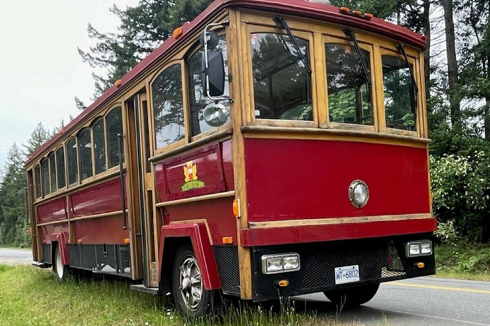 web1_250702-cvr-comox-trolley