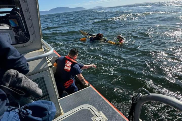 The US Coast Guard credits a satellite messenger device with alerting them to kayakers in distress Sunday (June 9) off Vancouver Island. 