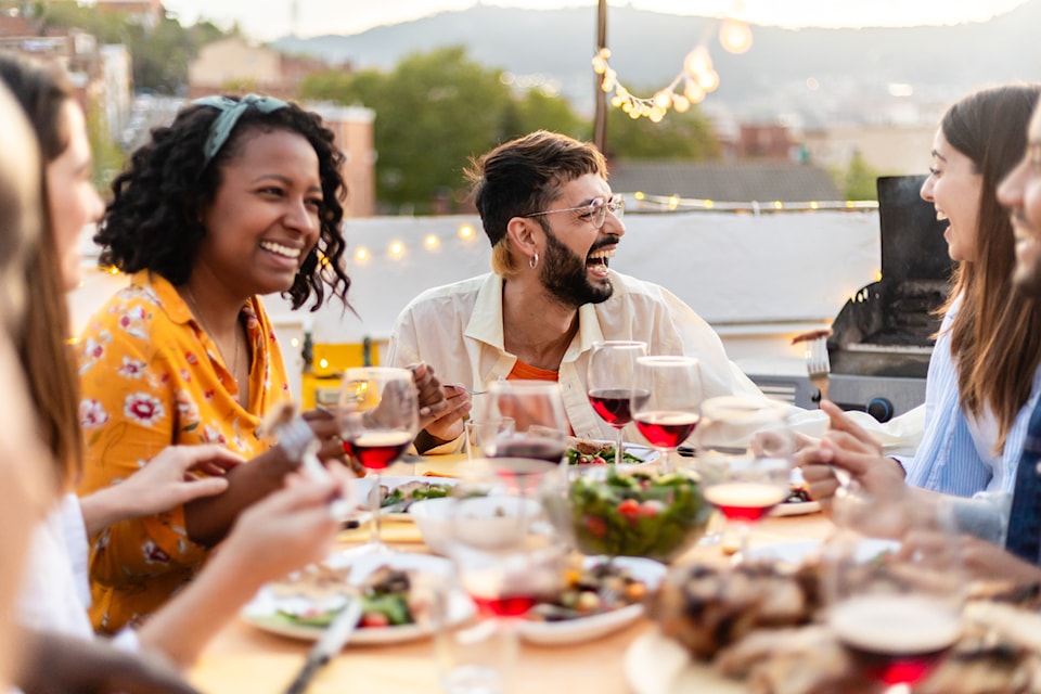 amazon-summerparties-adobestock_844078526