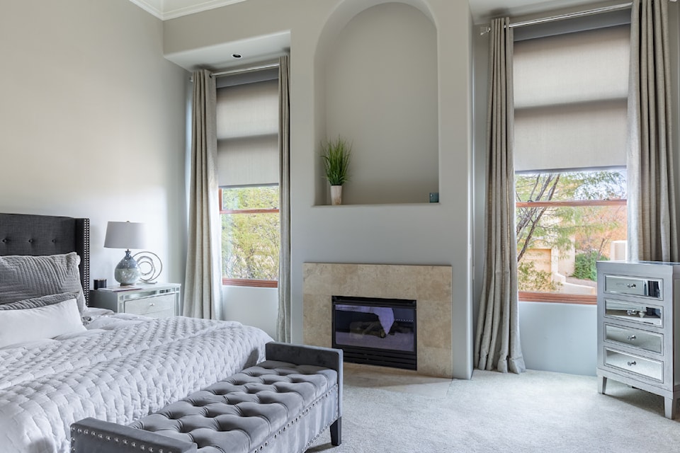 gbp-gallery-image-roller-shades-drapery-bedroom