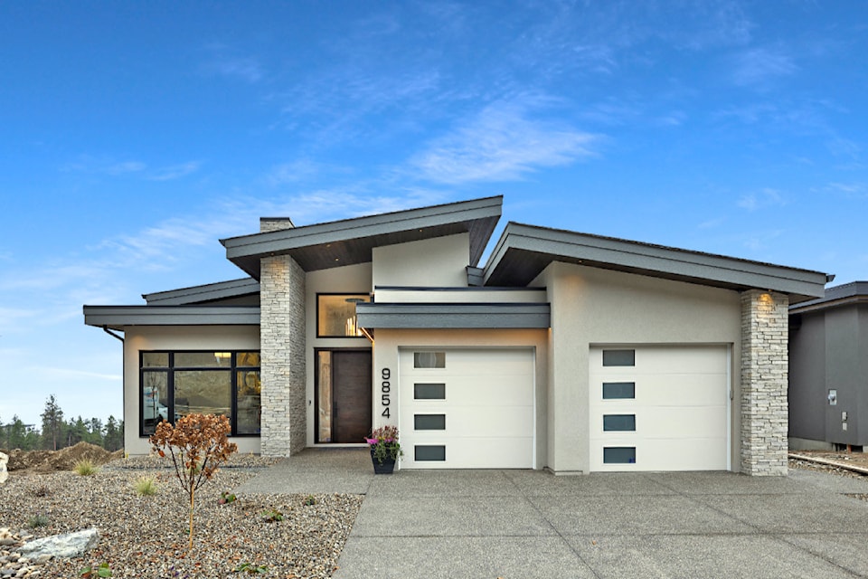 destination-show-home-lakestone