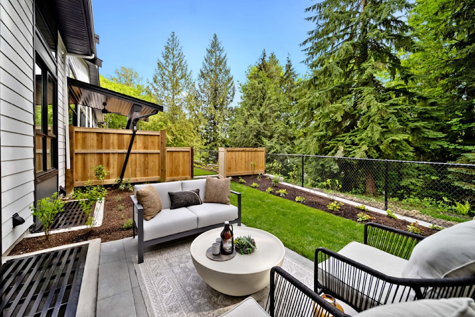 exterior-photo-20