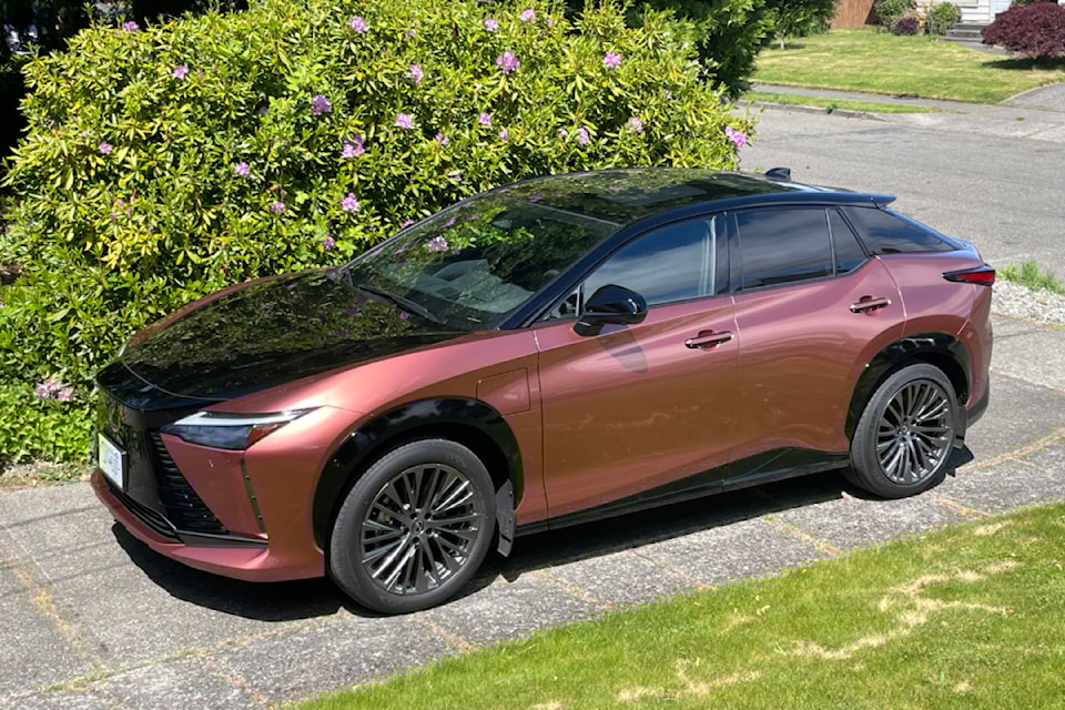 km-2024-lexus-rz450