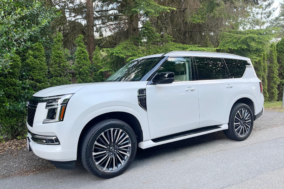 2025-nissanarmada-1