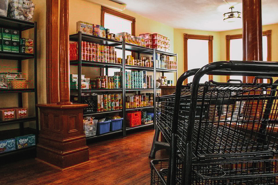 inside-nourish-house-food-bank