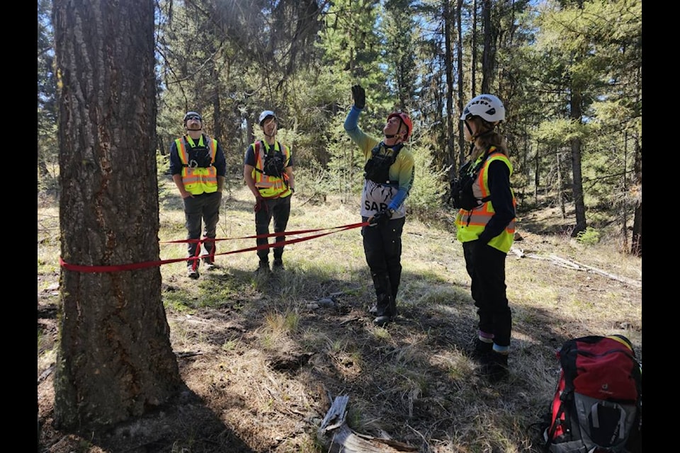 Princeton GSAR's Members-in-Traning tackled day and overnight training on Apri. 26 and 27.