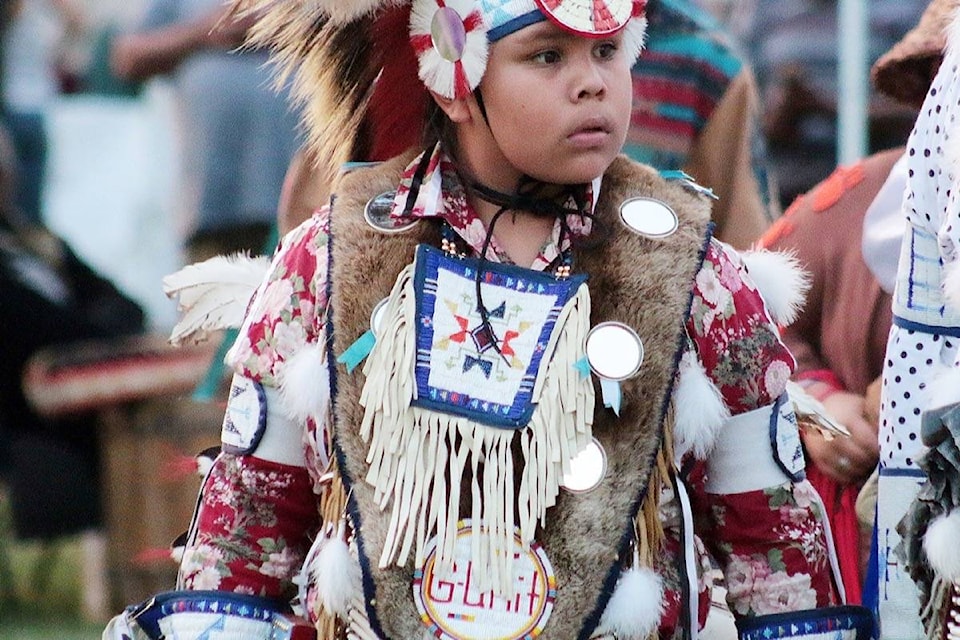 12424018_web1_170818-CCI-pow-wow-gallery_12