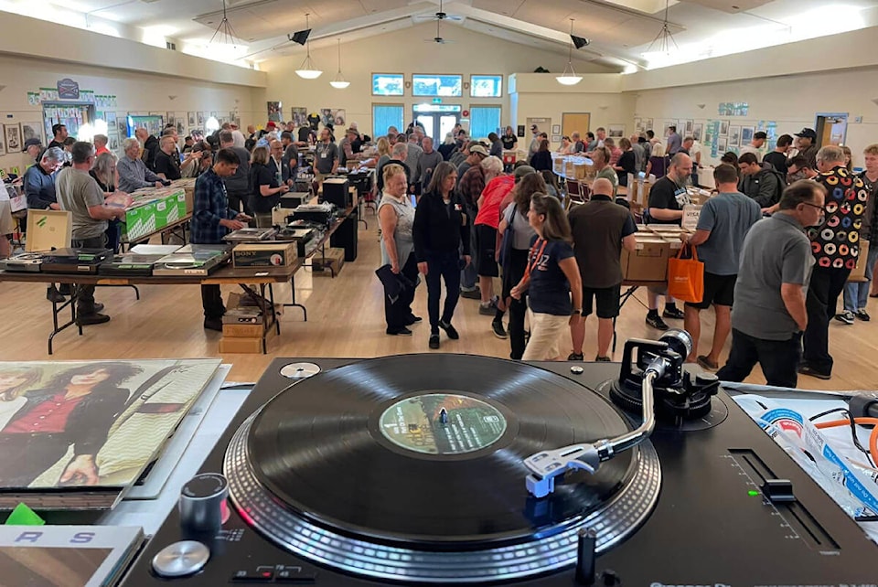 33954987_web1_230920-PWN-VinylFest-OkanaganVinylFestival2022_2