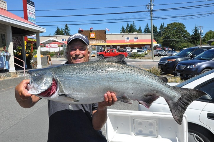 57779sookeSalmon-40pounder